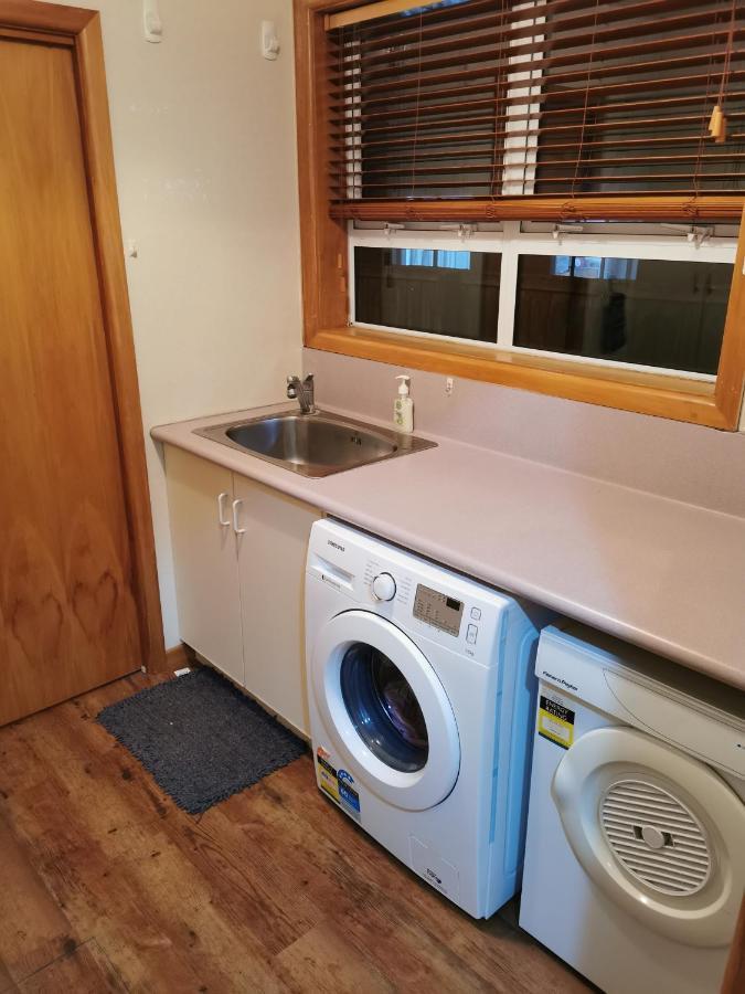 Airport Accommodation Κράισττσερτς Εξωτερικό φωτογραφία